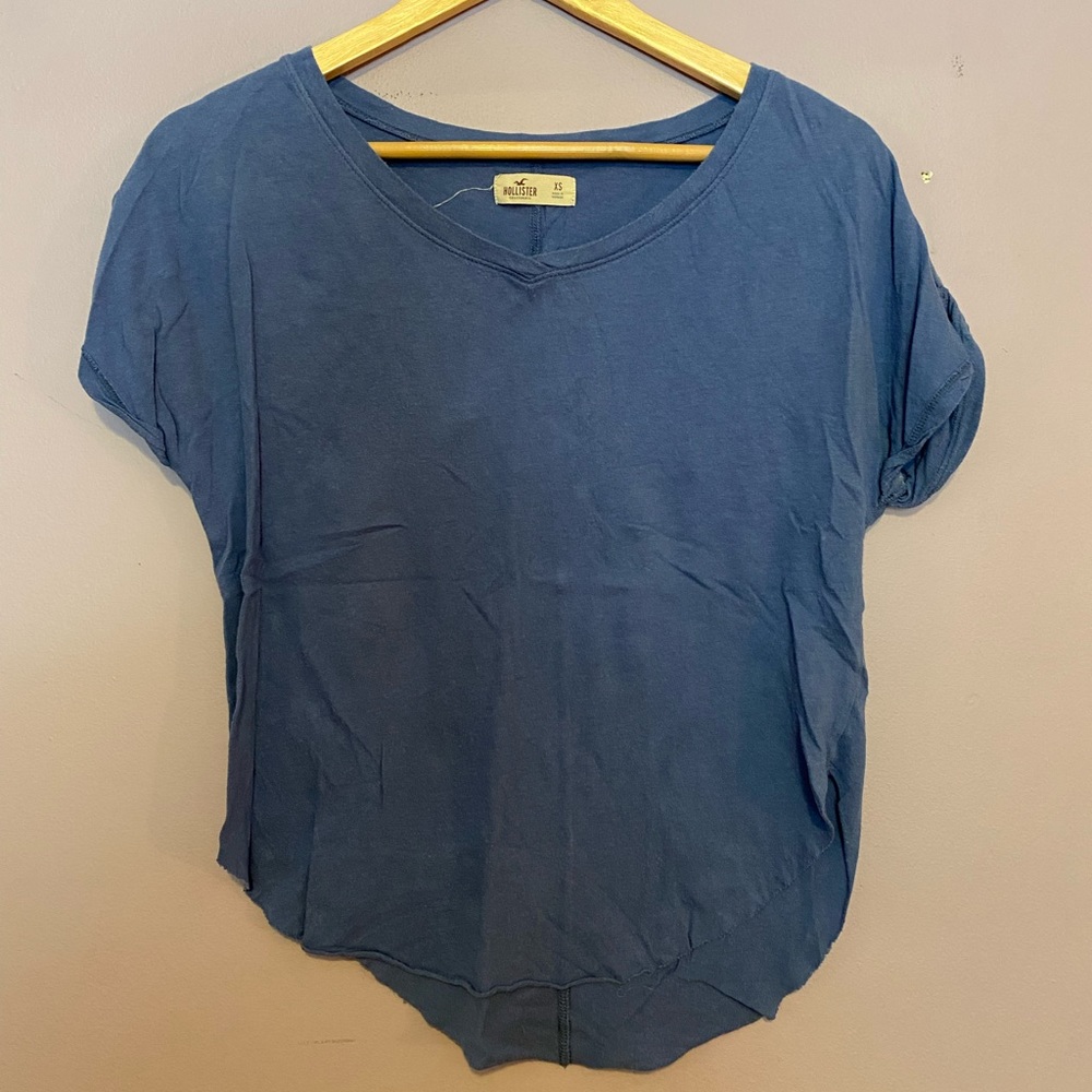 Hollister Women’s XS Dusty Blue T-Shirt